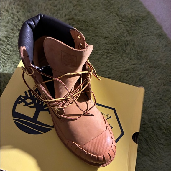 Beeline Timberland size 10.5 - Picture 7 of 10